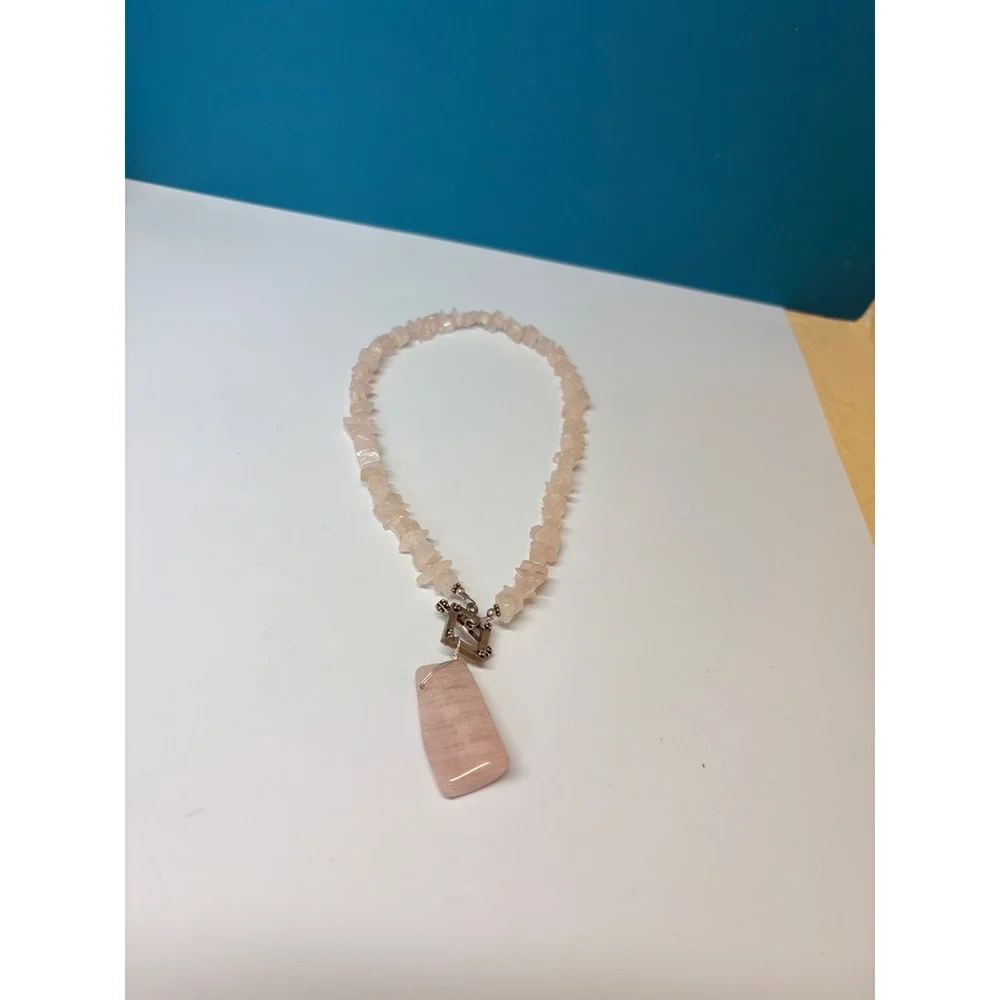 Rose Quartz Chip Bead Necklace with Large‎ Slab Pendant Toggle Clasp Pink Silver